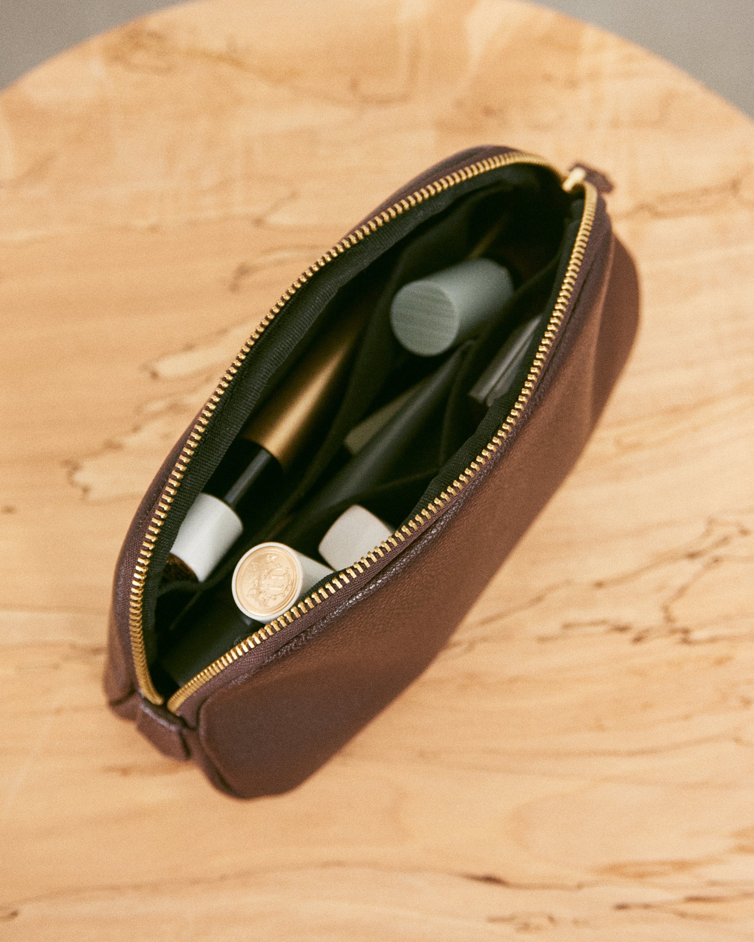 The Classic Pouch (M's Burgundy)