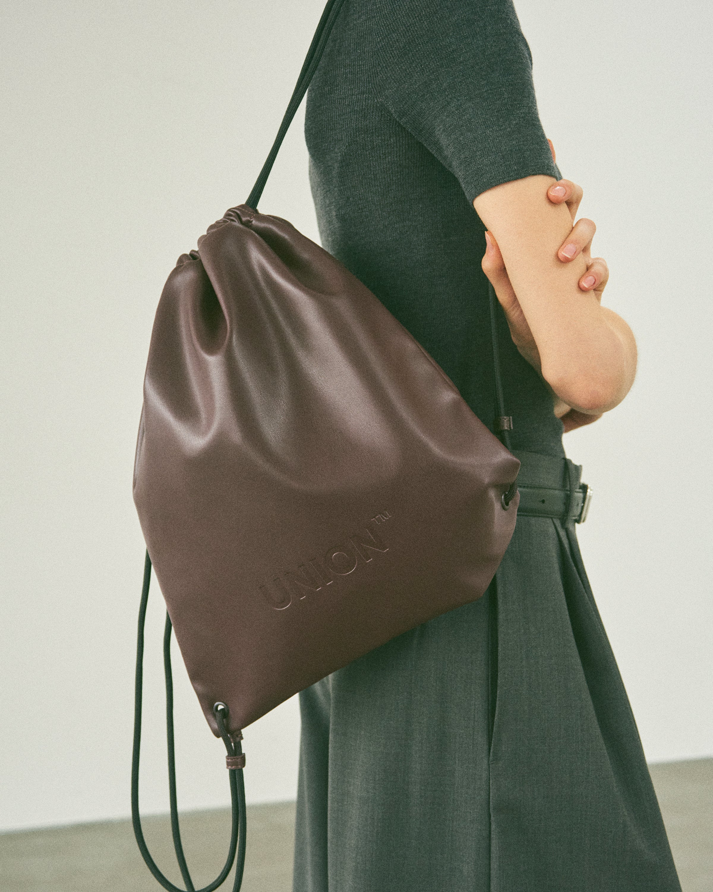 Union Backpack (M's Black Berry) ユニオンバックパック レザー (エムズ・ブラックベリー)